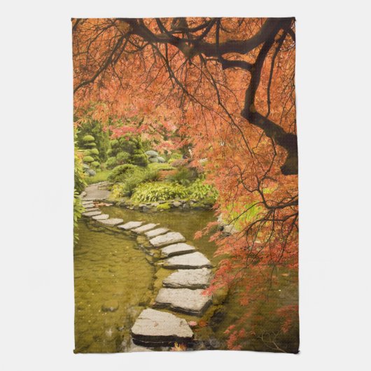 カナダブリティッシュコロンビアビクトリア州秋 キッチンタオル (縦)