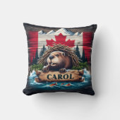 カナダ国旗の背景を持つカナダのビーバー クッション (正面)