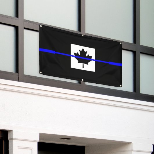 カナダ国旗の薄い青い線デザイン 横断幕 (ビルの外側)