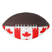 カナダ国旗を持つ愛国的なアメリカンフットボール アメリカンフットボール (正面)