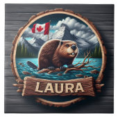 カナダ国旗を掲げて森の中の湖にビーバー タイル (正面)