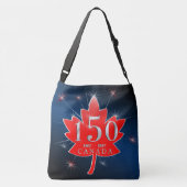 カナダ150の誕生祝いのカエデの葉 クロスボディバッグ (裏面)