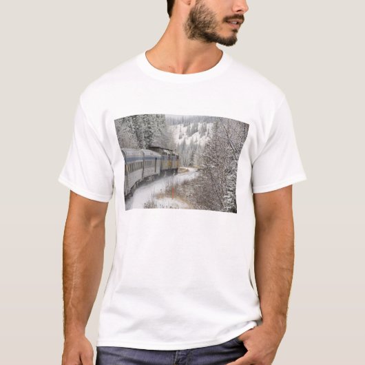 カナダ アルバータ州 VIA鉄道のスノートレイン、 Tシャツ (正面)