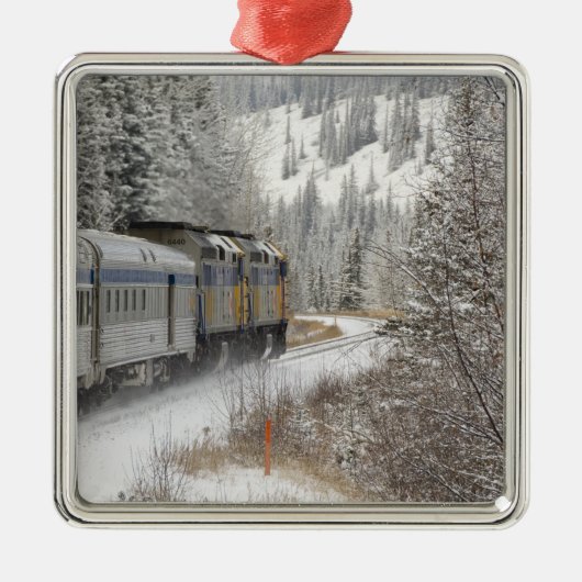 カナダ アルバータ州 VIA Rail スノートレイン、 メタルオーナメント (正面)