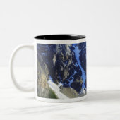 カナダ、アルベルタ、バンフ国立公園、モレーヌ ツートーンマグカップ (左)