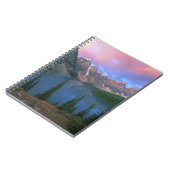 カナダ、アルベルタ、モレーヌ湖アットドーン、バンフ ノートブック (左側)