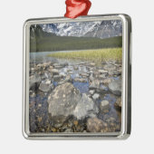 カナダ、アルベルタ、ロッキー山脈、バンフナショナル メタルオーナメント (左)