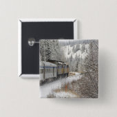 カナダ、アルベルタ。VIAレール雪上車間 缶バッジ (正面&裏面)