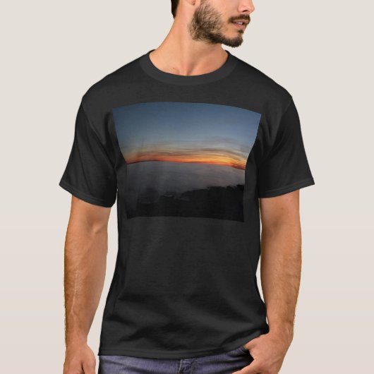 カナダ オンタリオ州 キングストン 湖畔のサンセット Tシャツ (正面)