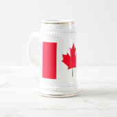 カナダ。カナダの国旗。愛国心。 ビールジョッキ (正面左)
