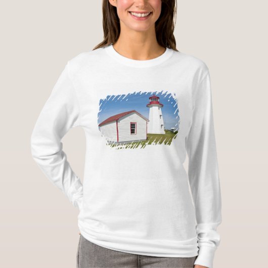 カナダ ケベック州。カブデスポワール灯台 Tシャツ (正面)