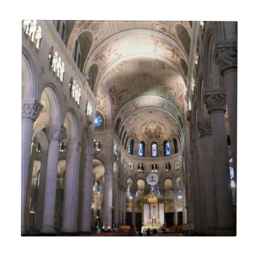 カナダ,ケベック,サンテ・アン・デ・ボープレ大聖堂 タイル (正面)