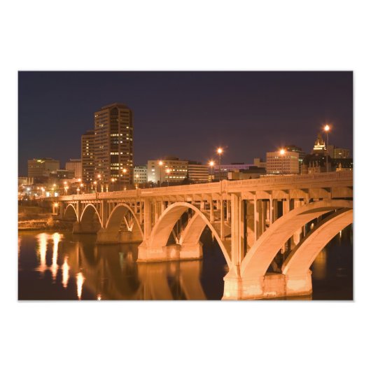 カナダ、サスカチュワン、サスカトゥーン：ブロードウェイ フォトプリント            (正面)