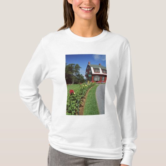 カナダ、ニューブランズウィック州、カンポベロ島。2 Tシャツ (正面)