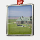 カナダ、ニュー·ブルンズウィック、アウラック。フォートカンバーランド メタルオーナメント (左)