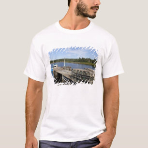 カナダ ノバスコシア州 マシャブムのロブスターボート Tシャツ