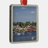 カナダ、ノヴァスコシア州ルネンベルク。2 メタルオーナメント (右)