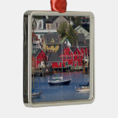 カナダ、ノヴァスコシア州ルネンベルク。3 メタルオーナメント (右)