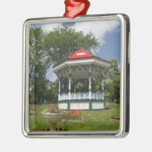 カナダ、ノヴァスコシア、ハリファクス、公園。2 メタルオーナメント (左)