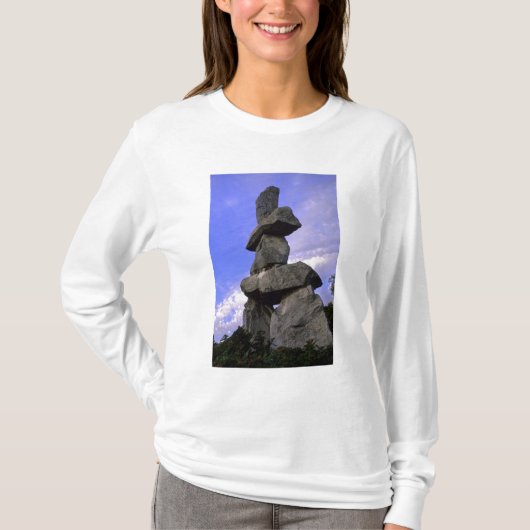 カナダ ノースウエスト準州 イヌクシュク Tシャツ (正面)