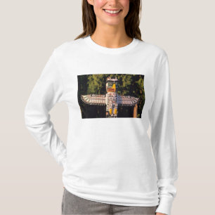 カナダ、バンクーバーにあるトトンポール Tシャツ
