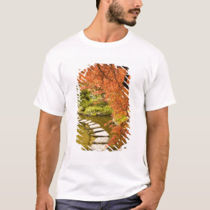 カナダ、ブリティッシュコロンビア州、ビクトリア。秋 Tシャツ