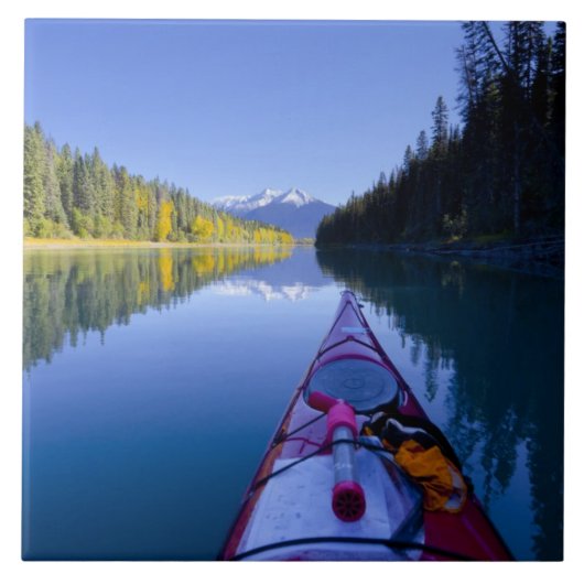 カナダ、ブリティッシュコロンビア、ボーロン湖 タイル (正面)