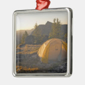 カナダ、ブリティッシュコロンビア、大聖堂州区 メタルオーナメント (左)