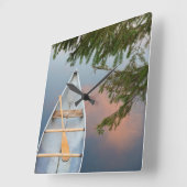 カナダ，日没の湖でカヌー スクエア壁時計 (傾斜)