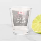 「カナダTrue North Strong & Free Est。1867インチ ショットグラス (裏面)