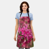 カニのリンゴ開花エプロン エプロン (着用した状態)