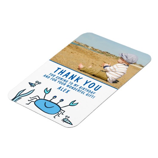 カニの海の動物の少年の写真ありがとう誕生日 マグネット (左側)