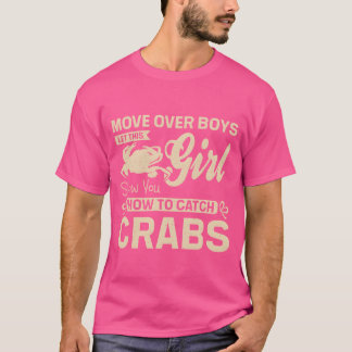 カニを捕まえる方法を見せてくれる女の子 ギフト Tシャツ