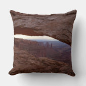カニョンランズ国立公園のメサアーチ クッション (正面)