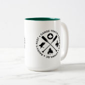 カヌーのトレイルがパドルを越えたコーヒーマグ ツートーンマグカップ (正面右)