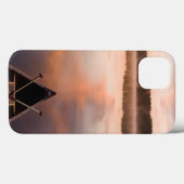 カヌーはポーツカウェイ湖の岸に停泊している Case-Mate iPhoneケース (裏面 (横))