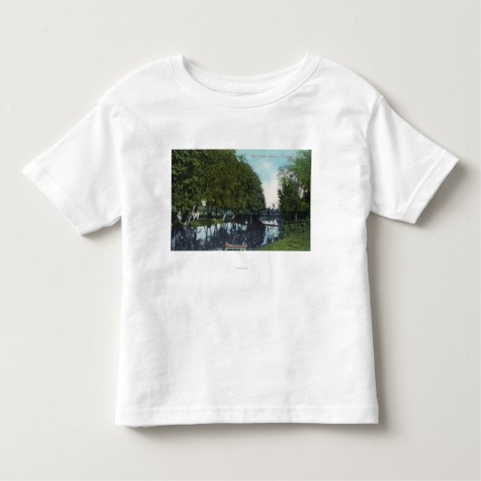 カヌーSceneEugeneが付いている景色の川、または トドラーTシャツ (正面)