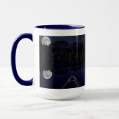 カノすごいーから湖の上の月の夜遅く マグカップ (左)