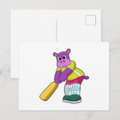 カバがクリケットをプレイ中。クリケットのバットを持って ポストカード (正面/裏面)