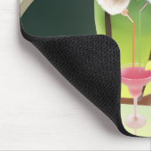 カバプー犬バーテンダーのカクテル準備 マウスパッド (コーナー)