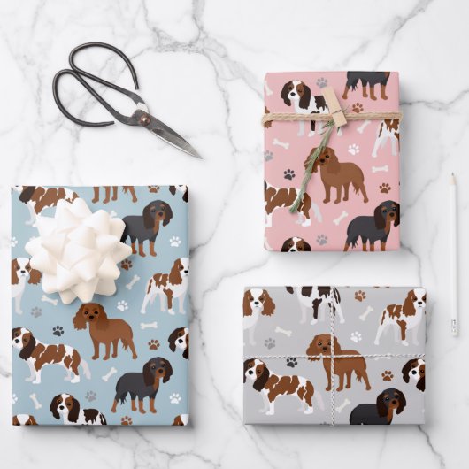 カバリエールキングチャールズスパニエル犬ポーズアンドボーンズ ラッピングペーパーシート (正面)
