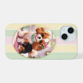 カバリエールキングチャールズパステルラインズコテージコア iPhone 15ケース (裏面横)