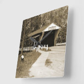 カバードブリッジ スクエア壁時計 (傾斜)