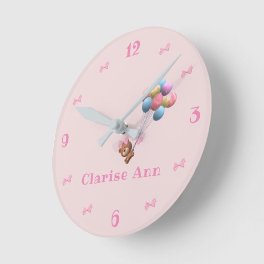 カパーソナライズされたワイグマと風船 ラウンド壁時計 (傾斜)