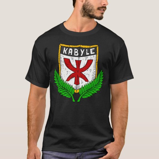 カビル。誇りを持った.シールドのベルバー国旗。 Tシャツ (正面)