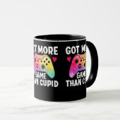 カピッ得トのバレンタインビデオゲームよりもゲームが多い マグカップ (正面右)