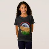カピバラの月の下で Funny Capybara  Tシャツ (正面フル)