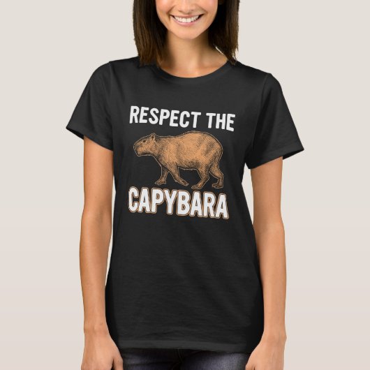 カピバラを敬え 面白いカピバラ げっ歯類 動物  Tシャツ (正面)