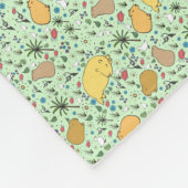 カピバラス・イン・グリーン フリースブランケット (角)