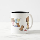 カピバラムムマグ | カピバラ向けのかわいい&居心地の良いギフト ツートーンマグカップ (正面右)